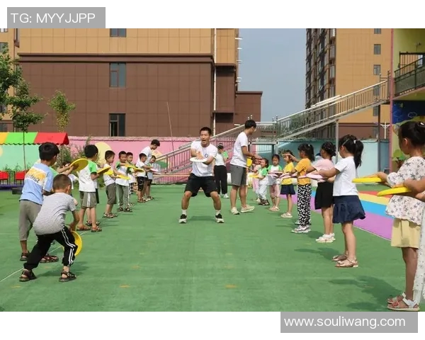 重庆飞盘队近期表现分析与未来发展方向探讨 重庆飞盘队近期表现分析与未来发展方向探讨