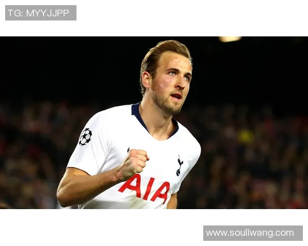 凯恩的传奇旅程：从足球天才到世界巨星的蜕变与荣耀