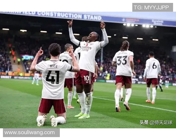 切尔西与阿森纳的龙珠对决谁将成为英超的王者之争 切尔西与阿森纳的龙珠对决谁将成为英超的王者之争