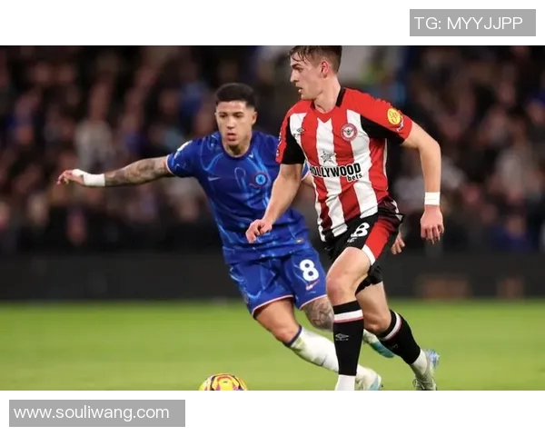 切尔西主场遭曼联逆转1比2遗憾落败引发热议