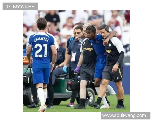 切尔西更衣室风波再起斯特林与恩佐训练场激烈冲突内幕揭秘 切尔西更衣室风波再起斯特林与恩佐训练场激烈冲突内幕揭秘