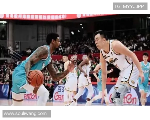 2017年CBA上海队与新疆队激战回顾精彩瞬间与关键时刻分析