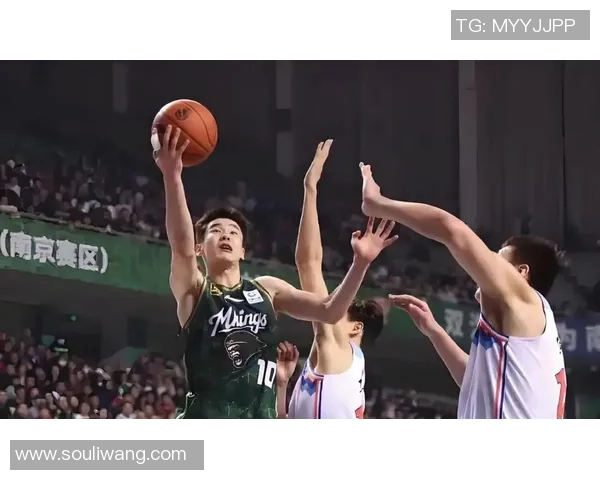 CBA精彩对决广东队与南京队比分分析及赛后点评