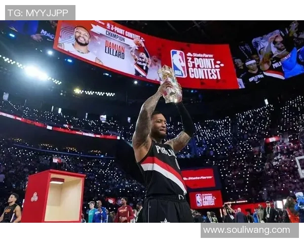 达米安利拉德的传奇之路：从新秀到NBA超级巨星的奋斗历程