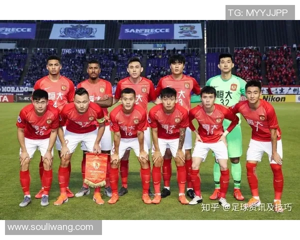 2017年鲁能与恒大巅峰对决回顾:激情四溢的足球盛宴与历史瞬间 2017年鲁能与恒大巅峰对决回顾:激情四溢的足球盛宴与历史瞬间