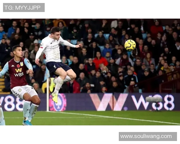 利物浦与亨克精彩对决重播回顾赛场瞬间与精彩进球分析 利物浦与亨克精彩对决重播回顾赛场瞬间与精彩进球分析