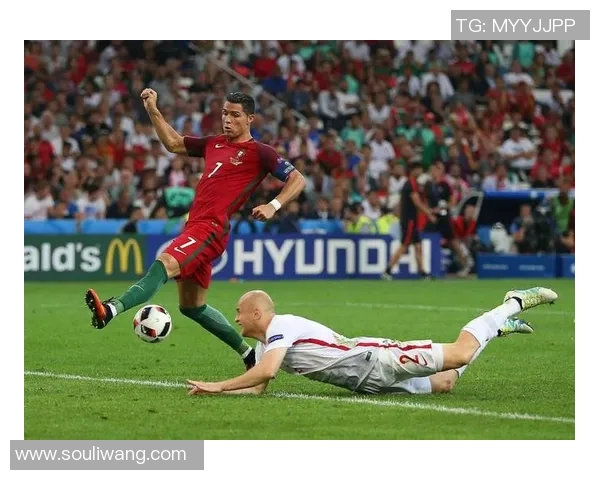 华伦西亚与尤文图斯激战正酣谁能在欧战舞台上笑到最后 华伦西亚与尤文图斯激战正酣谁能在欧战舞台上笑到最后